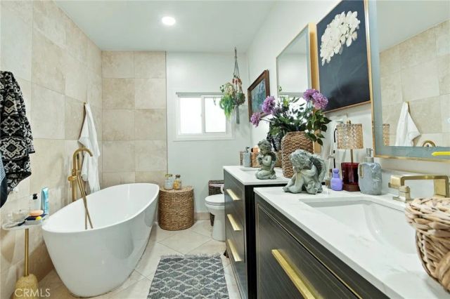 6621 Ben, North Hollywood, CA 91606