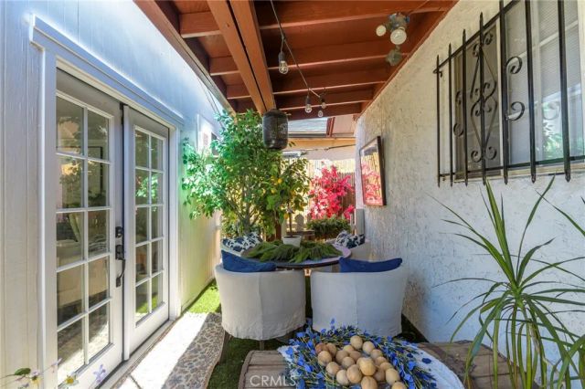 6621 Ben, North Hollywood, CA 91606