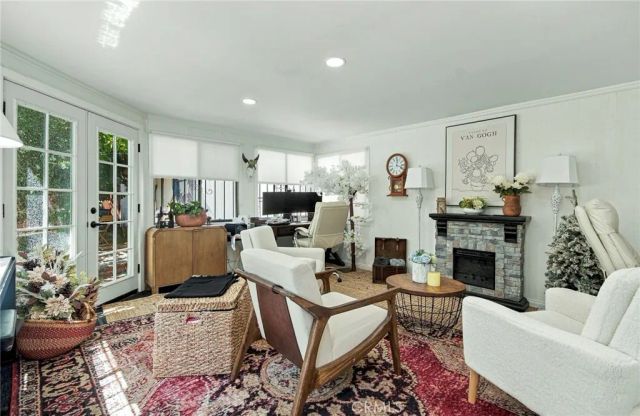 6621 Ben, North Hollywood, CA 91606