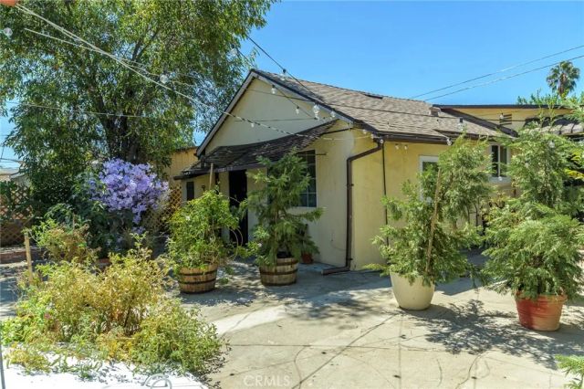 6621 Ben, North Hollywood, CA 91606