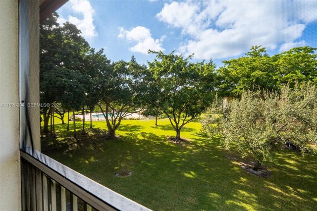 100 SW 132nd Way 306K, Pembroke Pines, FL 33027
