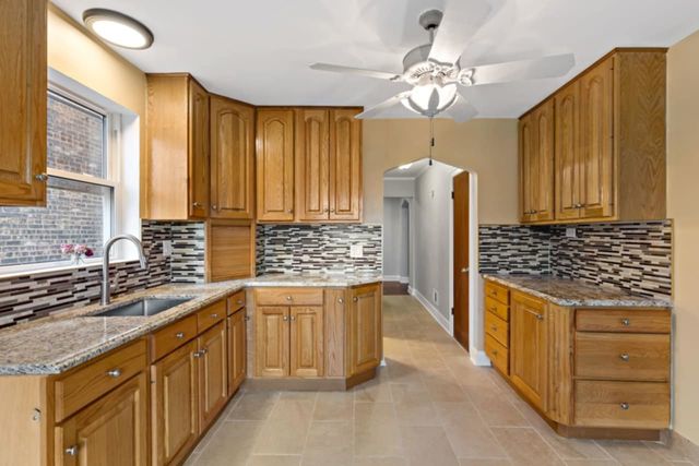 1752 W 83rd Street, Chicago, IL 60620