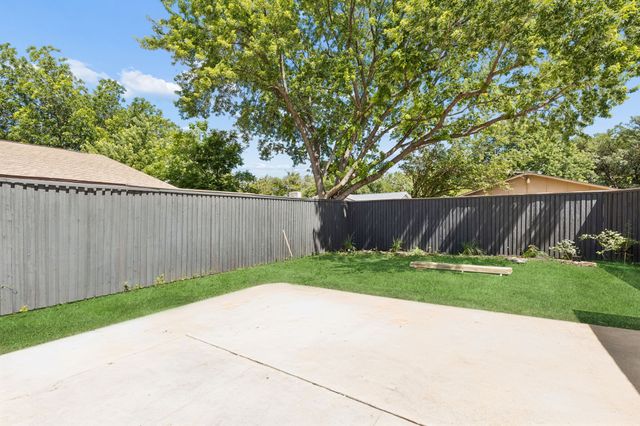 2834 Dove Meadow Drive, Garland, TX 75043