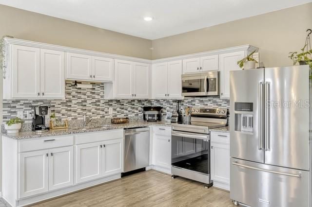 125 MANDOVI STREET, Davenport, FL 33837