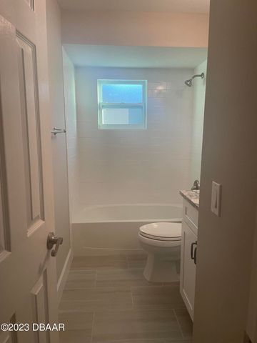 261 Manhattan Way, Port Orange, FL 32129