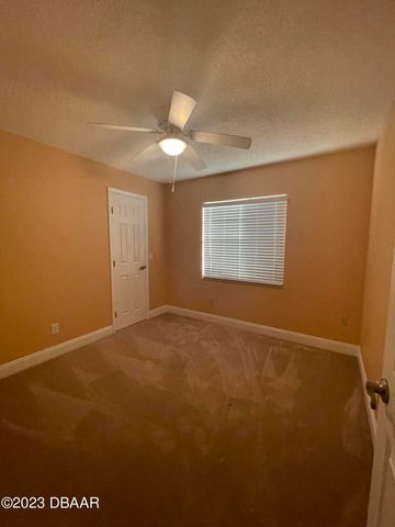 261 Manhattan Way, Port Orange, FL 32129