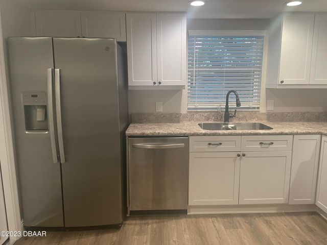 261 Manhattan Way, Port Orange, FL 32129