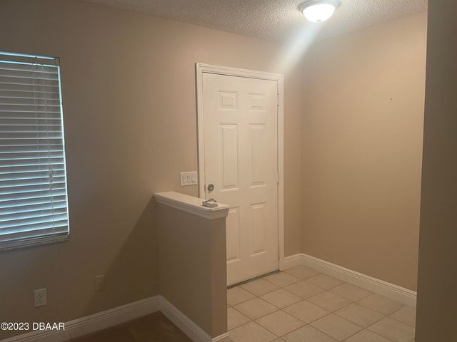 261 Manhattan Way, Port Orange, FL 32129