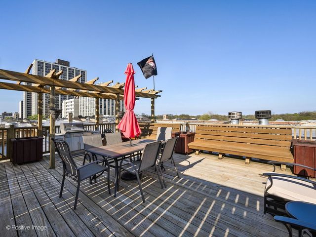 822 W Agatite Avenue 3E, Chicago, IL 60640