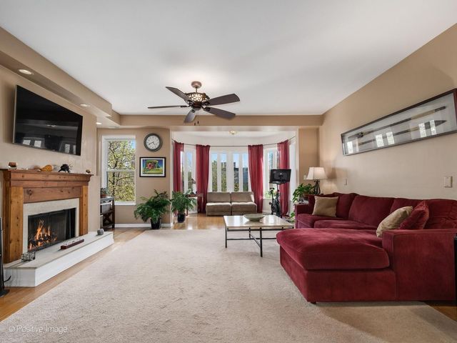 822 W Agatite Avenue 3E, Chicago, IL 60640