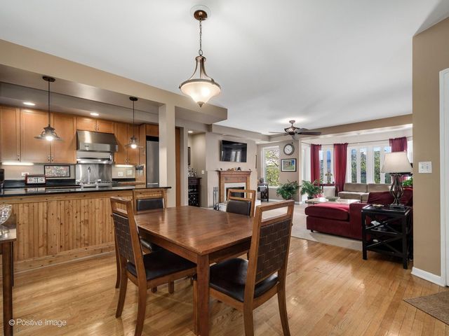822 W Agatite Avenue 3E, Chicago, IL 60640