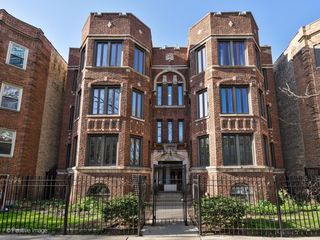 822 W Agatite Avenue 3E, Chicago, IL 60640