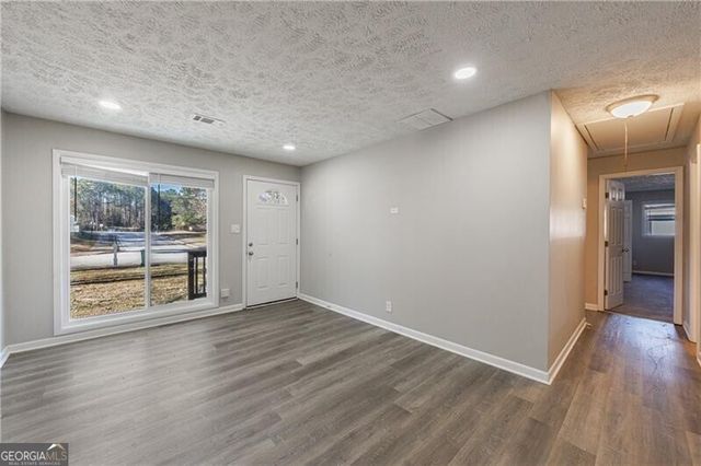 779 Amber Place NW, Atlanta, GA 30331