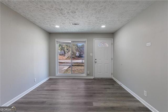 779 Amber Place NW, Atlanta, GA 30331