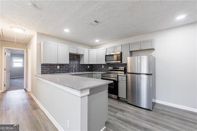 779 Amber Place NW, Atlanta, GA 30331