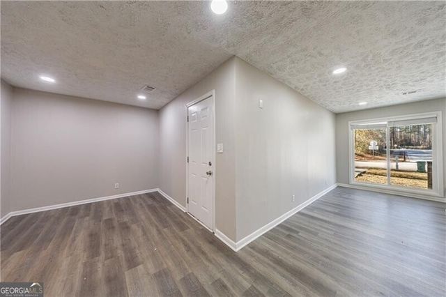 779 Amber Place NW, Atlanta, GA 30331