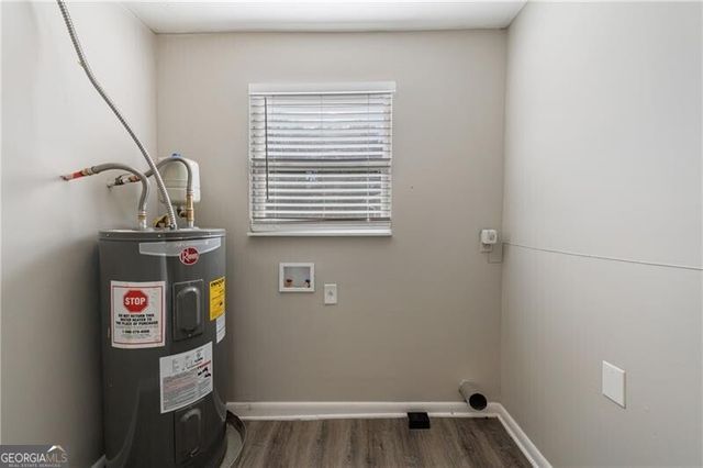 779 Amber Place NW, Atlanta, GA 30331