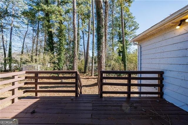 779 Amber Place NW, Atlanta, GA 30331