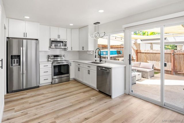 10690 Esmeraldas Drive, San Diego, CA 92124