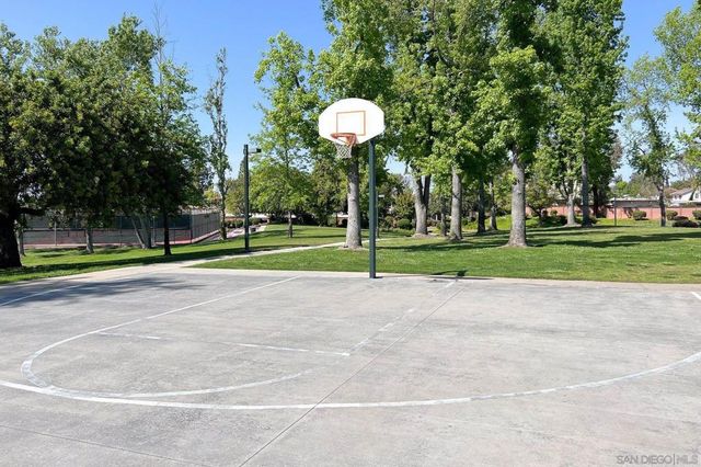 10690 Esmeraldas Drive, San Diego, CA 92124