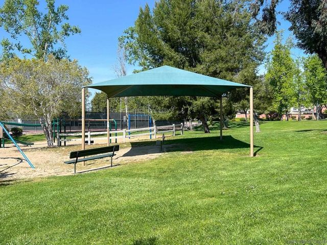 10690 Esmeraldas Drive, San Diego, CA 92124