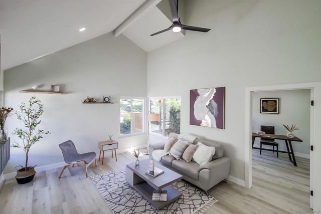 10690 Esmeraldas Drive, San Diego, CA 92124