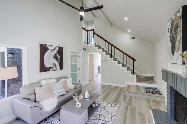 10690 Esmeraldas Drive, San Diego, CA 92124