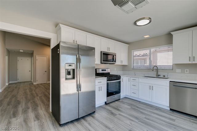 8292 Palmada Drive, Las Vegas, NV 89123