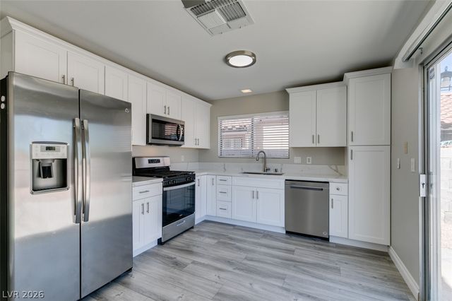 8292 Palmada Drive, Las Vegas, NV 89123
