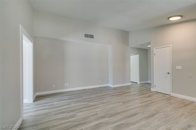 8292 Palmada Drive, Las Vegas, NV 89123