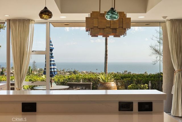 920 Skyline Drive, Laguna Beach, CA 92651