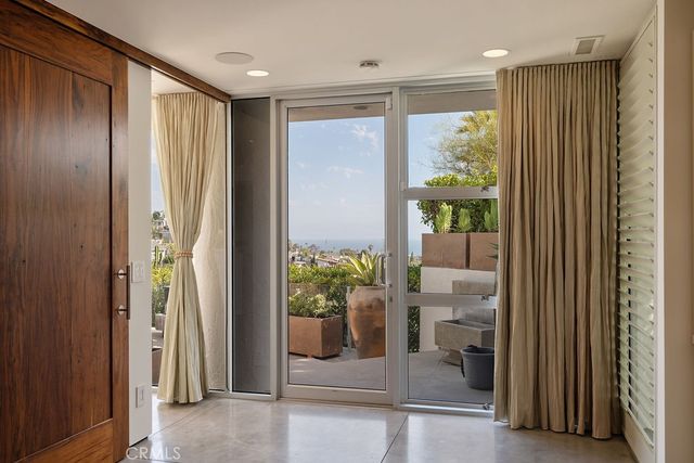 920 Skyline Drive, Laguna Beach, CA 92651
