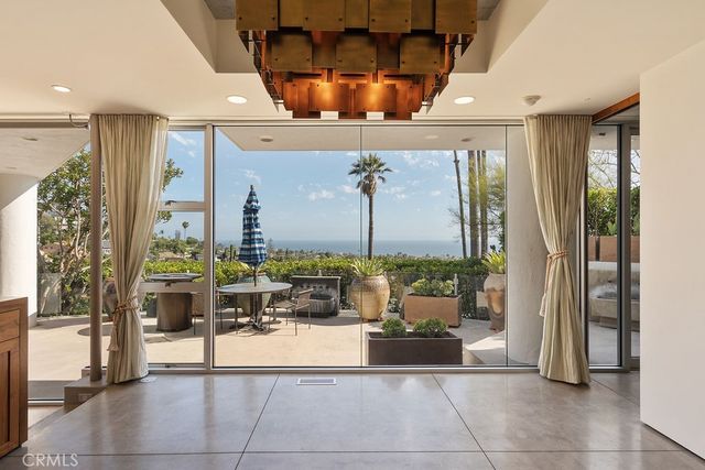 920 Skyline Drive, Laguna Beach, CA 92651