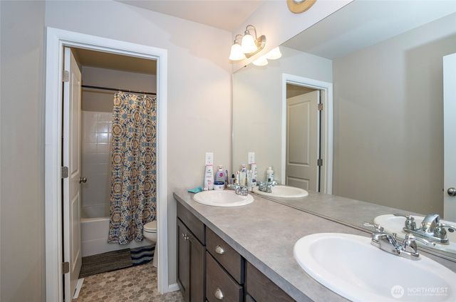 3234 Hanna Drive NE, Lacey, WA 98516