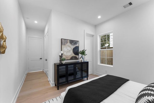 2928 Michaux Street, Houston, TX 77009