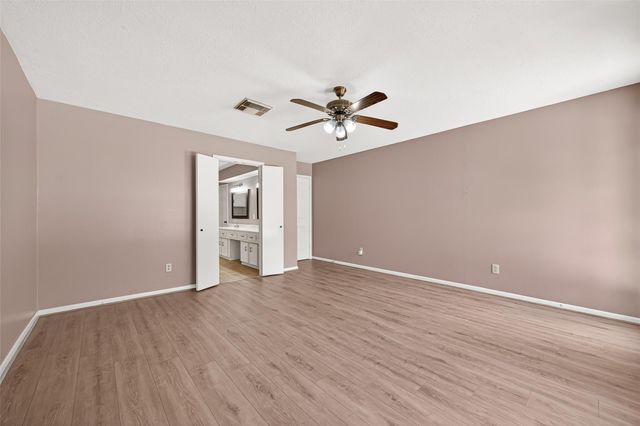 4003 W Valley Drive, Missouri City, TX 77459