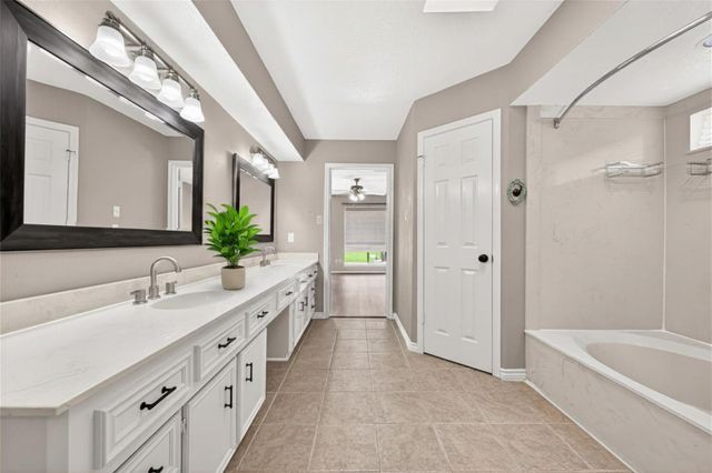 4003 W Valley Drive, Missouri City, TX 77459