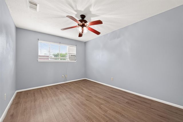 4003 W Valley Drive, Missouri City, TX 77459