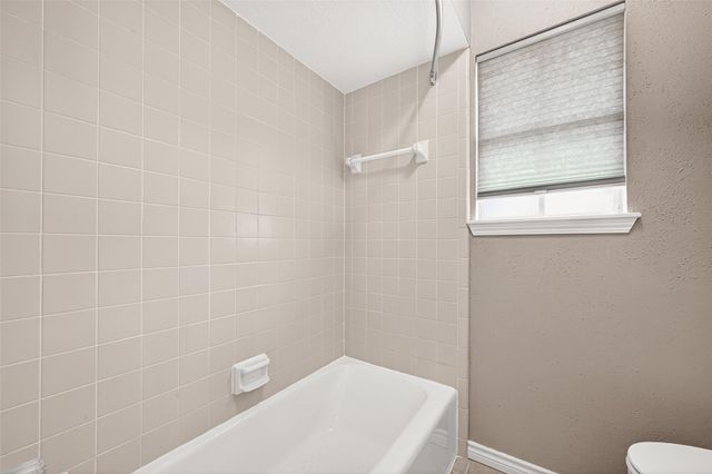 4003 W Valley Drive, Missouri City, TX 77459