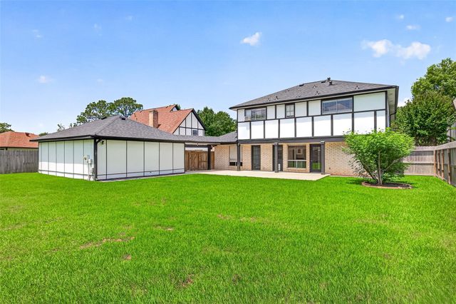4003 W Valley Drive, Missouri City, TX 77459