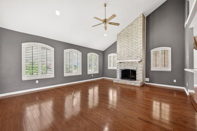4003 W Valley Drive, Missouri City, TX 77459