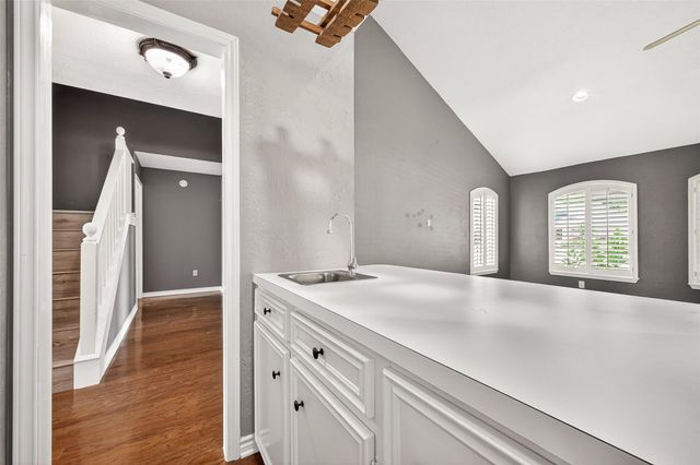 4003 W Valley Drive, Missouri City, TX 77459