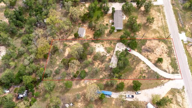 171 Comancheria TRL, Elgin, TX 78621