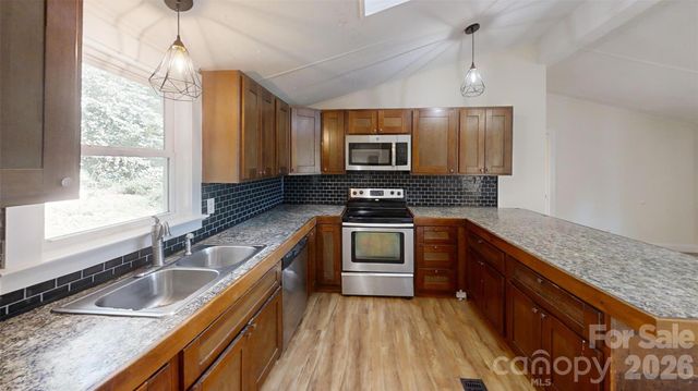 7 Fieldtop Lane, Arden, NC 28704