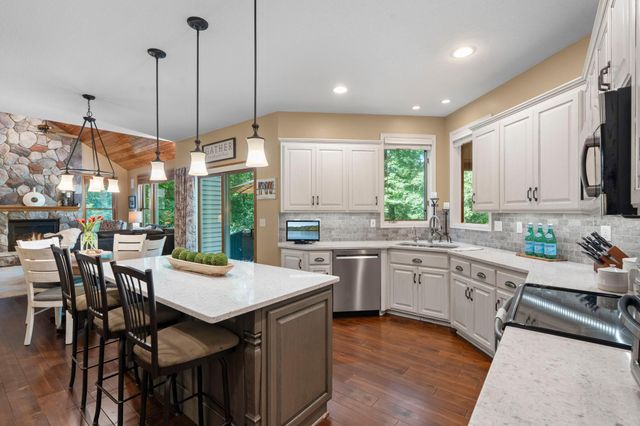 4309 Colleen Court, Arden Hills, MN 55112