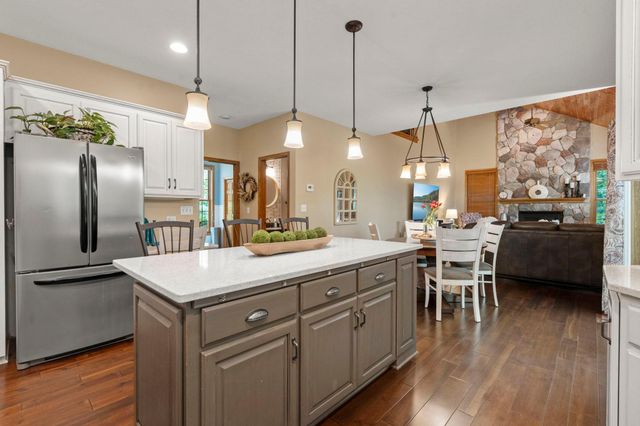 4309 Colleen Court, Arden Hills, MN 55112