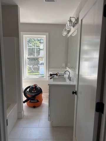 31 Danielle's Way, Worcester, MA 01606