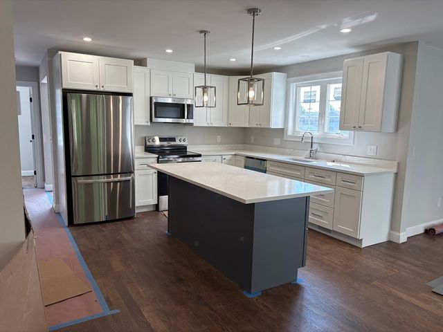 31 Danielle's Way, Worcester, MA 01606