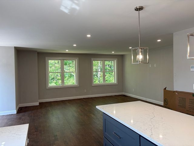 31 Danielle's Way, Worcester, MA 01606
