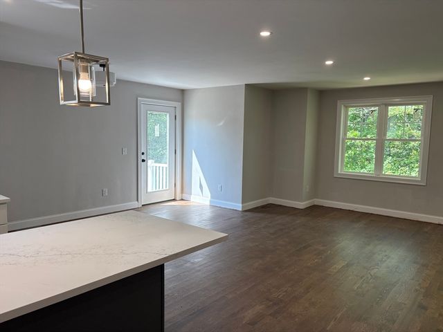 31 Danielle's Way, Worcester, MA 01606